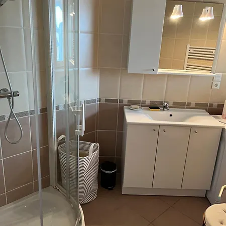 100 Metres De La Apartmán *