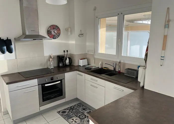 Apartamento 100 Metres De La *